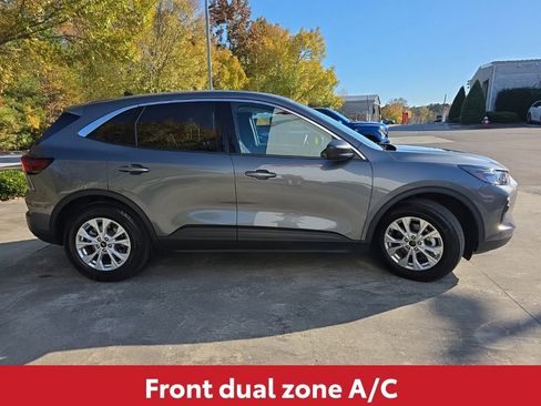 Used 2024 Ford Escape Active image 9