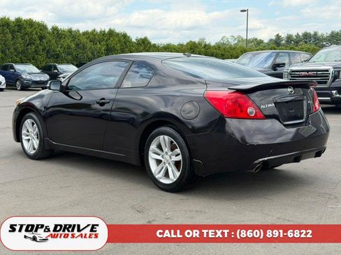 Used 2010 Nissan Altima 2.5 S w/ Premium Pkg FWD image 3