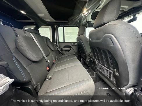 Used 2023 Jeep Wrangler Unlimited Rubicon 4xe w/ Steel Bumper Group image 15