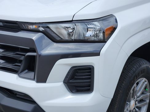 New 2026 Chevrolet Colorado LT image 10