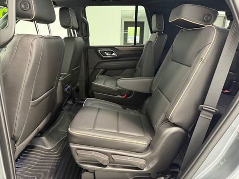 Used 2022 Chevrolet Tahoe Premier AWD/4WD image 28