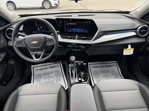 New 2026 Chevrolet Trax LT w/ Driver Confidence Package image 12