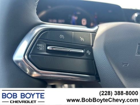 New 2025 Chevrolet Silverado EV LT image 10