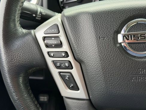 Used 2021 Nissan Titan SV w/ SV Convenience Package AWD/4WD image 16