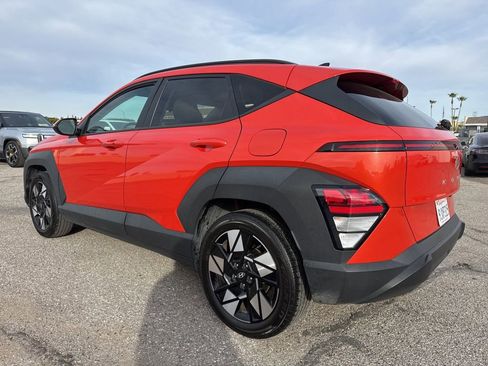 Used 2024 Hyundai Kona SEL image 5