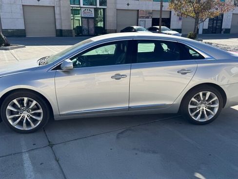 Used 2017 Cadillac XTS Luxury FWD image 8