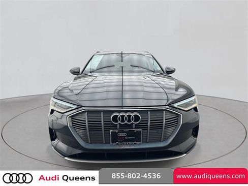 Used 2021 Audi e-tron Premium image 6