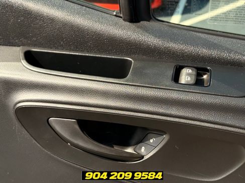 Used 2019 Mercedes-Benz Sprinter 2500 image 11