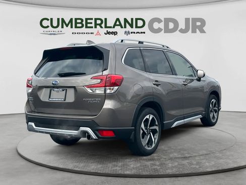 Used 2023 Subaru Forester Touring AWD/4WD image 6