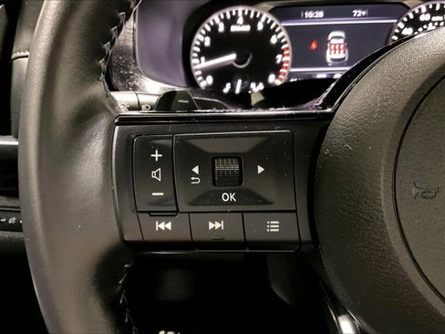 Used 2025 Nissan Pathfinder SL AWD/4WD image 18