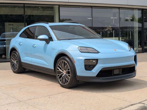 New 2026 Porsche Macan Electric RWD image 7