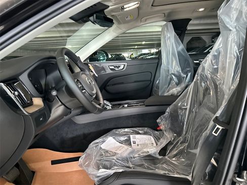 New 2026 Volvo XC60 B5 Plus w/ Protection Package Premier image 10