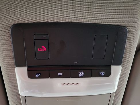 Used 2025 Nissan Rogue SV FWD image 21