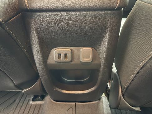 Used 2018 Chevrolet Colorado ZR2 image 40