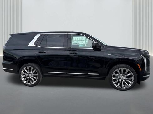 New 2026 Cadillac Escalade Luxury w/ LPO, Radiant Package AWD/4WD image 4