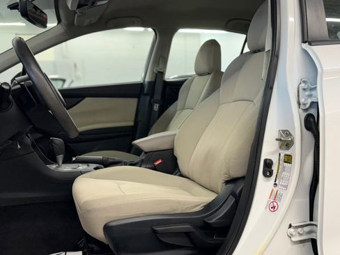 Used 2019 Subaru Impreza 2.0i Premium image 17