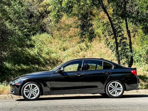 Used 2013 BMW 335i xDrive Sedan AWD/4WD image 14