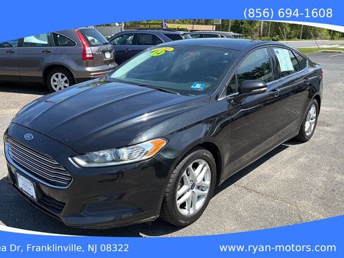 Used 2014 Ford Fusion SE FWD image 1