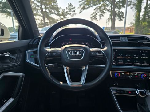 Used 2023 Audi Q3 2.0T Premium AWD/4WD image 13
