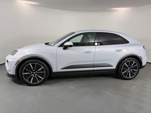 Certified 2025 Porsche Macan 4S Electric w/ Premium Package AWD/4WD image 2