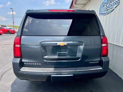 Used 2020 Chevrolet Suburban Premier AWD/4WD image 4