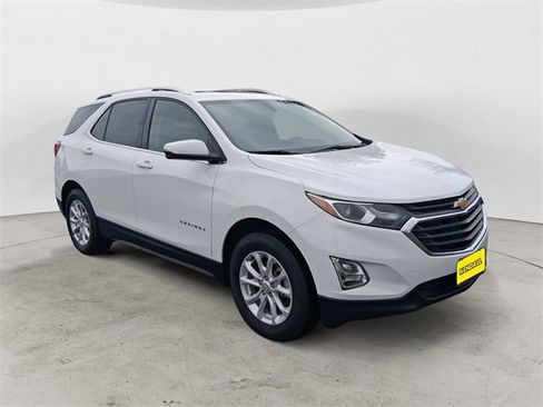 Used 2019 Chevrolet Equinox LT w/ Sun & Navigation Package image 7