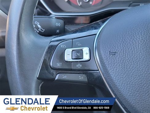 Used 2020 Volkswagen Jetta R-Line image 23