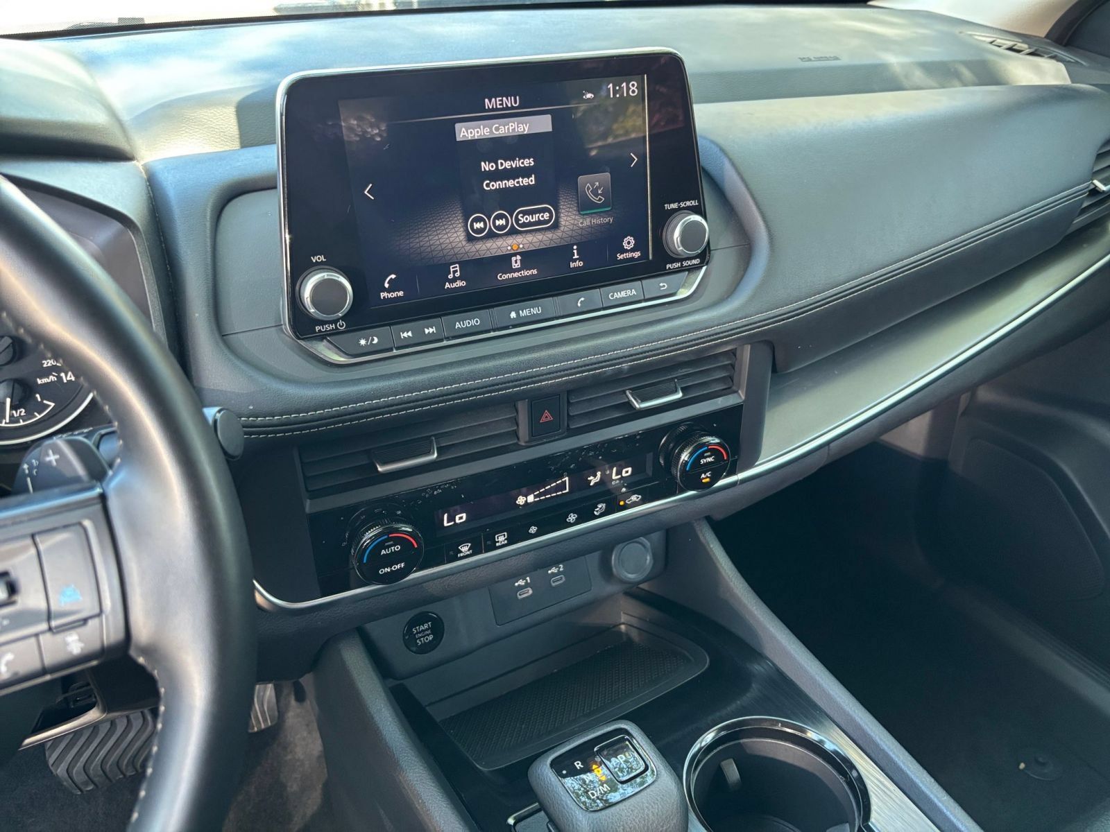 Used 2025 Nissan Rogue SV AWD/4WD image 16