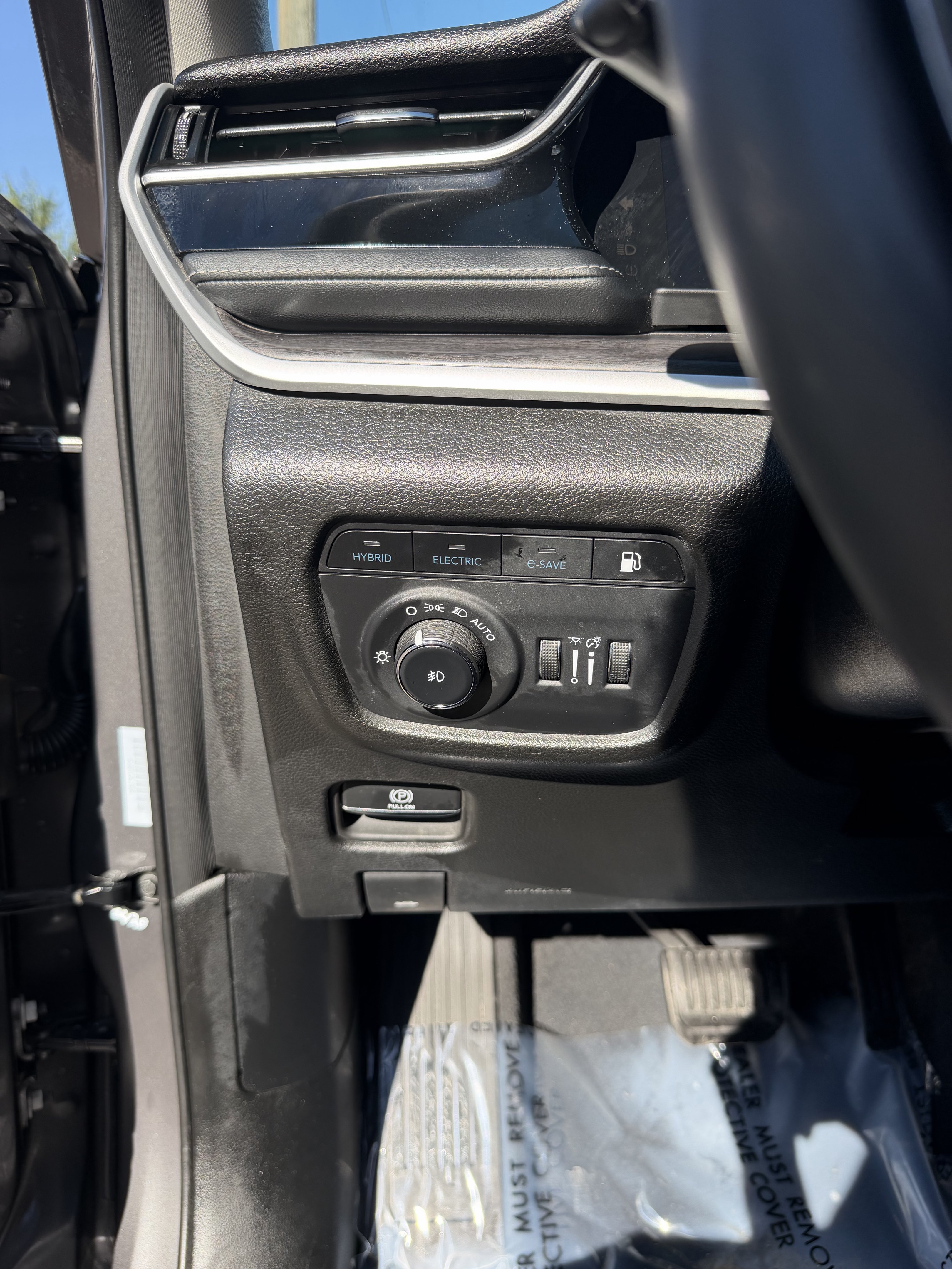 Used 2023 Jeep Grand Cherokee 4WD 4xe image 23