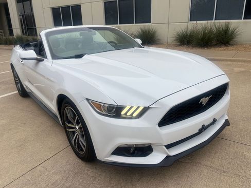 Used 2017 Ford Mustang Premium image 2