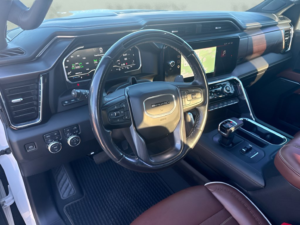 Used 2024 GMC Sierra 1500 Denali Ultimate AWD/4WD image 11