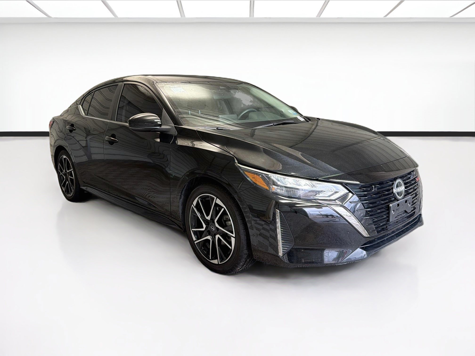 Used 2024 Nissan Sentra SR FWD image 3