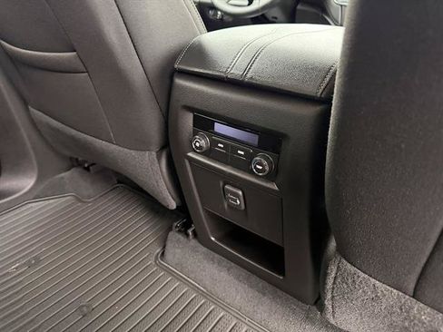 Used 2023 Chevrolet Traverse LT w/ Midnight/Sport Edition AWD/4WD image 22