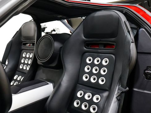 Used 2006 Ford GT RWD image 34