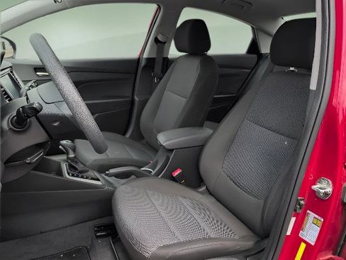 Used 2022 Hyundai Accent SEL FWD image 9