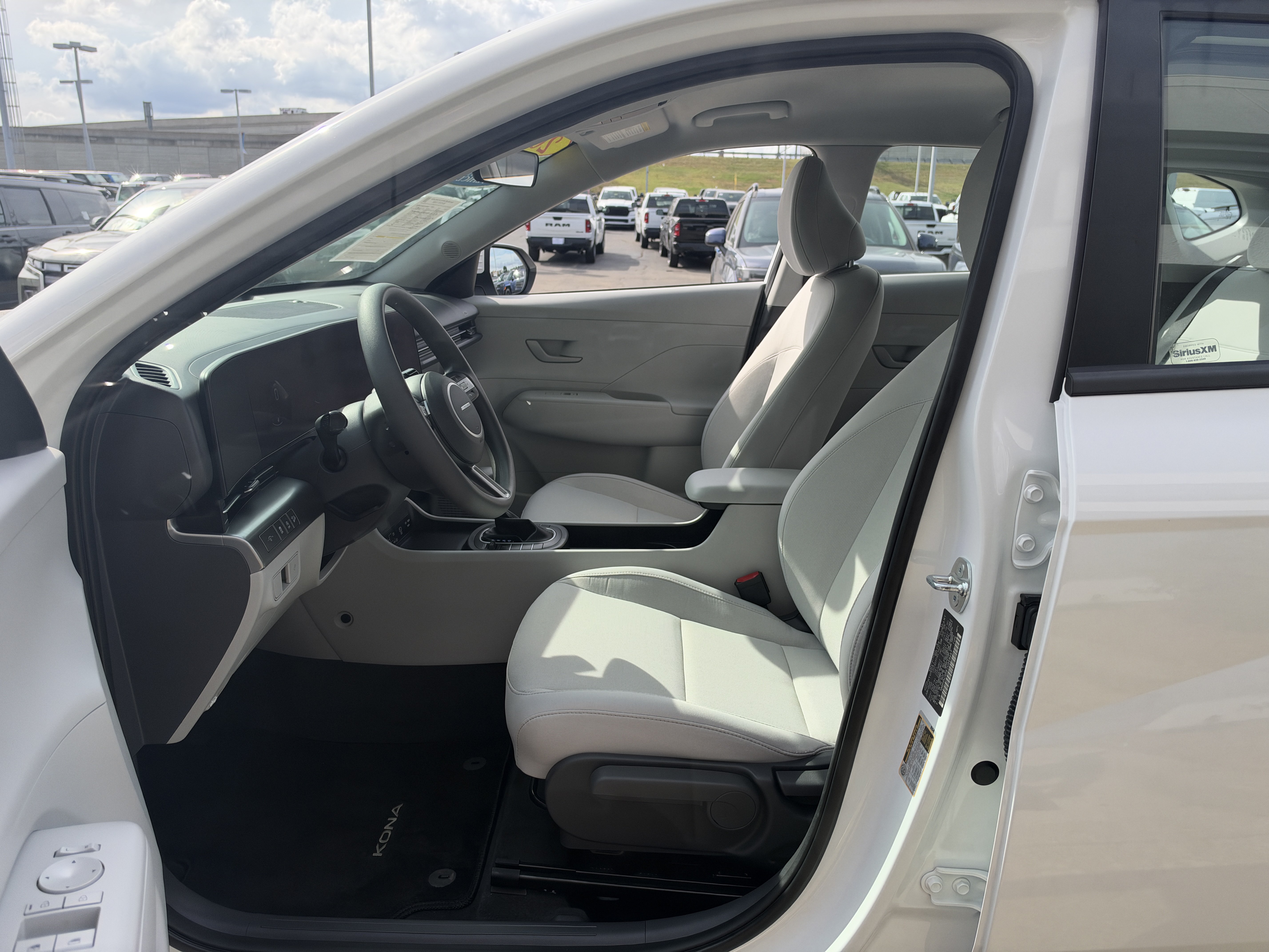 Certified 2026 Hyundai Kona SE AWD/4WD image 28