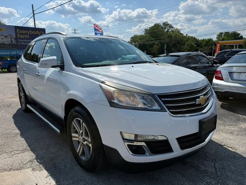 Used 2016 Chevrolet Traverse LT w/ Traveler's Package AWD/4WD image 8