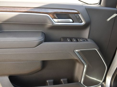 New 2026 GMC Sierra 1500 Elevation w/ LPO, Elevation Black Package image 13