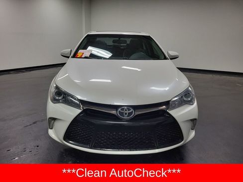 Used 2015 Toyota Camry XSE image 2