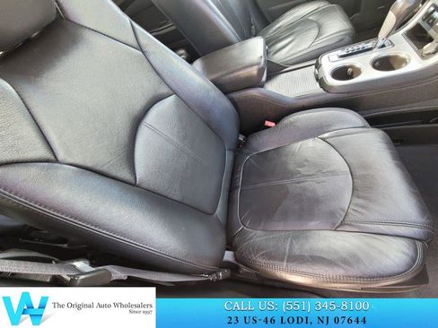 Used 2011 GMC Acadia SLT AWD/4WD image 14