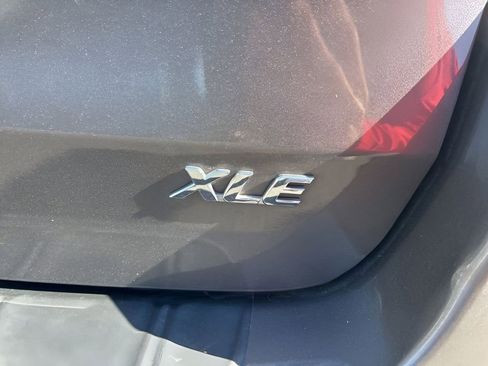 Used 2017 Toyota Sienna XLE FWD image 14