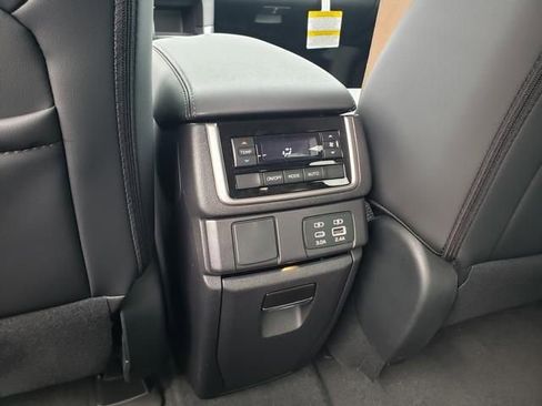 New 2026 Subaru Ascent Premium image 11