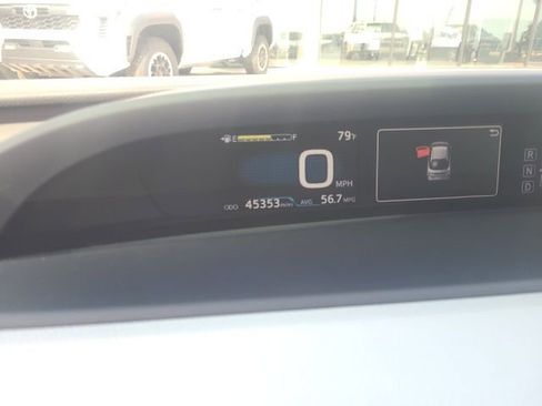 Used 2017 Toyota Prius Two image 7