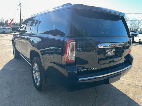 Used 2017 GMC Yukon XL Denali w/ Open Road Package image 7