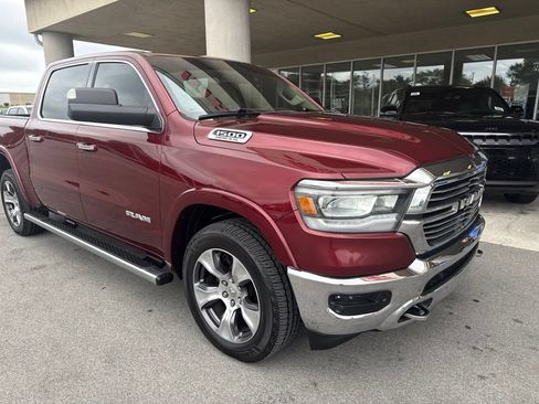 Used 2019 RAM 1500 Laramie AWD/4WD image 3