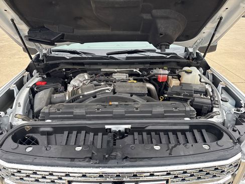 Used 2023 GMC Sierra 2500 Denali AWD/4WD image 10