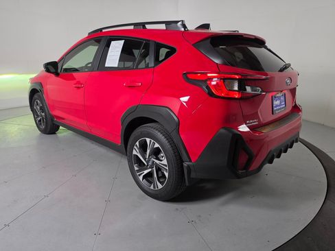 Used 2024 Subaru Crosstrek 2.0i Premium AWD/4WD image 3