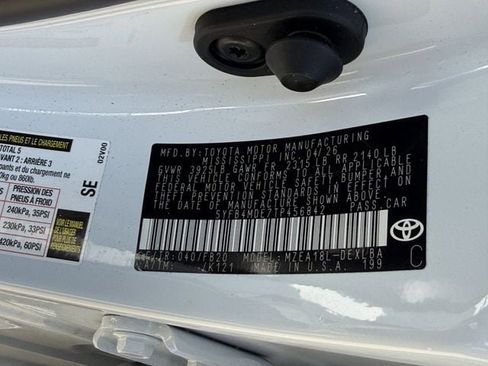 Used 2026 Toyota Corolla LE FWD image 34