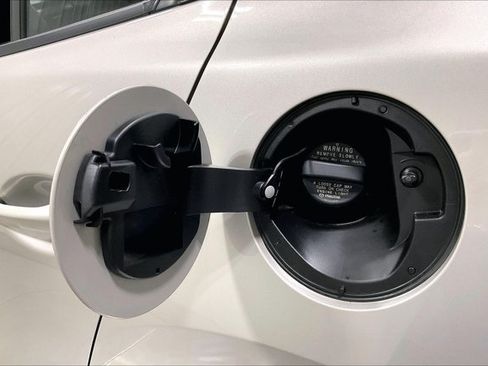 Used 2025 MAZDA MAZDA3 s FWD image 42