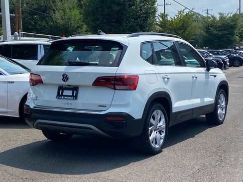Used 2023 Volkswagen Taos S w/ Driver Assistance Package AWD/4WD image 3